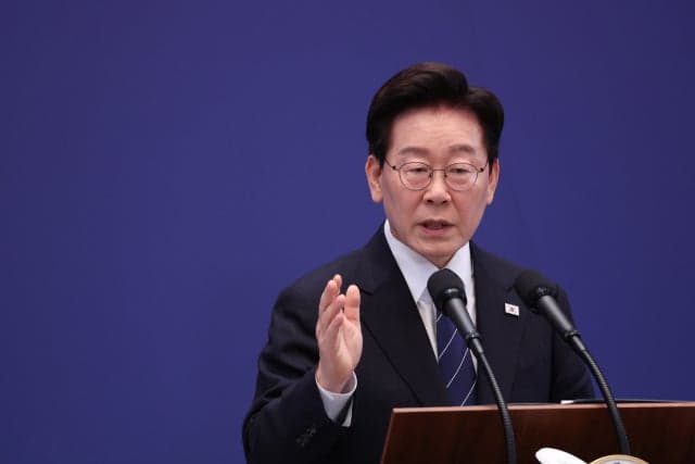 이재명 대통령 "호르무즈 파병 없다…대미 투자 '상업적 합리성' 치열하게 협의 중"