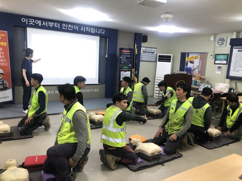 ㈜한화 건설부문, 외국인 근로자 위한 모국어 맞춤형 안전교육 강화