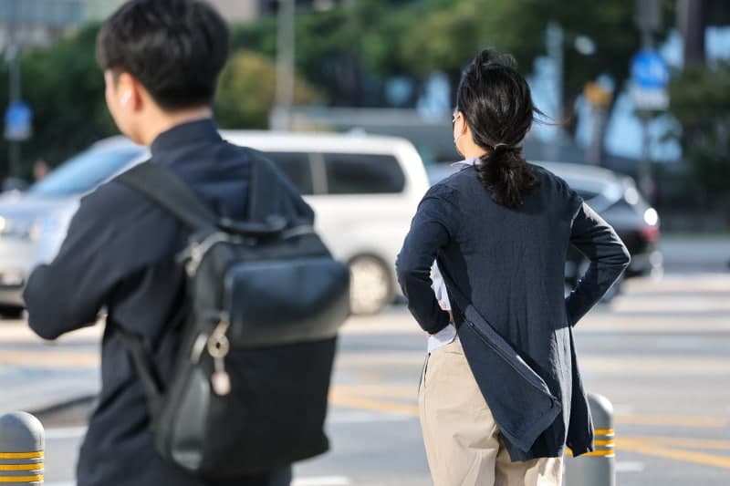 토요일 전국 대체로 맑아지나 동해안·제주는 오전까지 비 소식