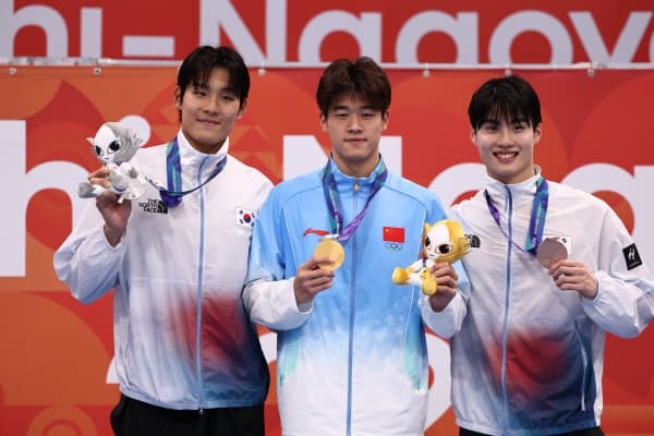 김영범 은메달·황선우 동메달, 男 자유형 100m 동반 메달 쾌거