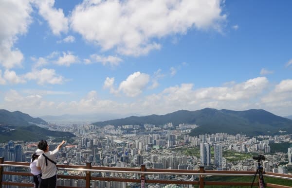 일요일 전국 맑고 큰 일교차…낮 최고 30도까지 올라