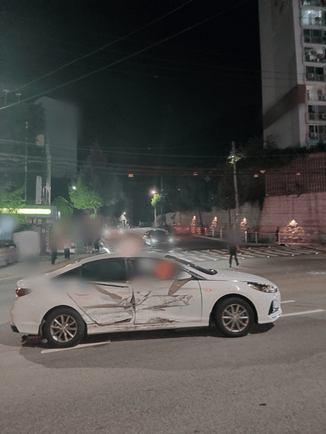 부산 사하구서 만취 운전자가 택시 들이받아 3명 부상