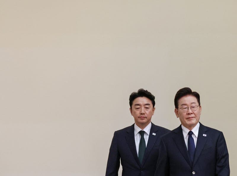 인사 참사 잇따른 낙마에 강훈식 비서실장 사의…청와대 인사라인 흔들