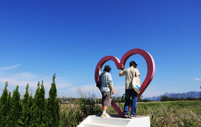 아침엔 쌀쌀 낮엔 31도…전국 맑고 일교차 큰 가을 날씨