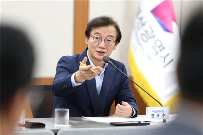 전재수 부산시장, 서구·영도구 현장 방문…206개 읍면동 소통 행보