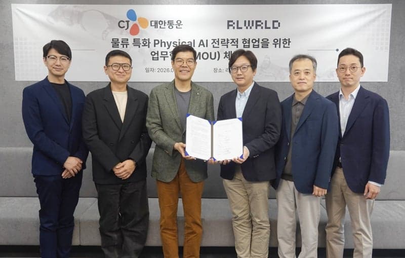 CJ대한통운, 물류 로봇에 'AI 두뇌' 심는다…리얼월드와 피지컬AI 개발 가속