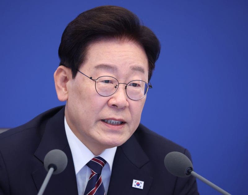 이재명 대통령 “경제 성장 성과 체감하도록 서민금융 구조 바로잡아야”