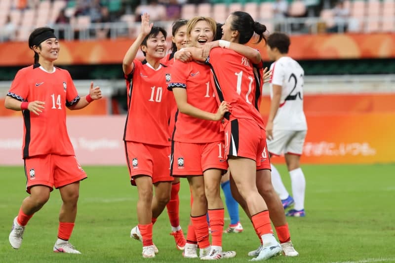 여자 축구, 북한과 1-1 무승부…조 2위로 8강 진출