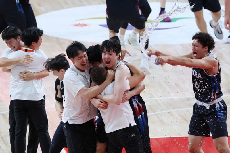 이현중 27득점 맹활약, 한국 농구 일본 꺾고 12년 만에 아시안게임 우승