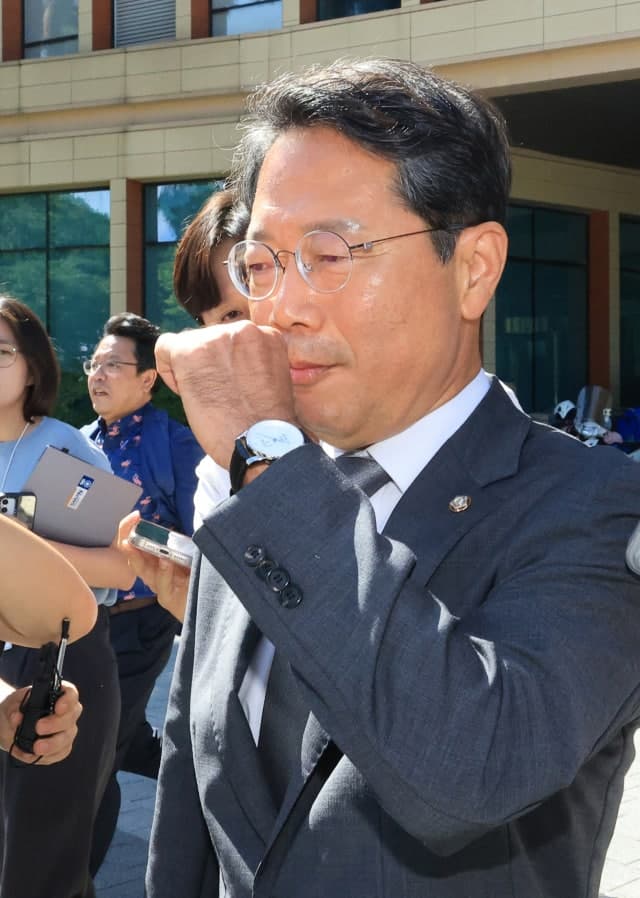 김승원 전 후보자 비위 의혹 탄원서, 사퇴 전 대통령에 전달됐다