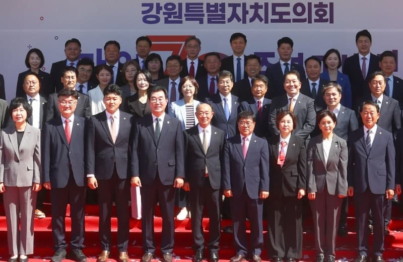 전기 만들어도 보낼 길 없다…'햇빛소득마을' 90%가 송전 난항