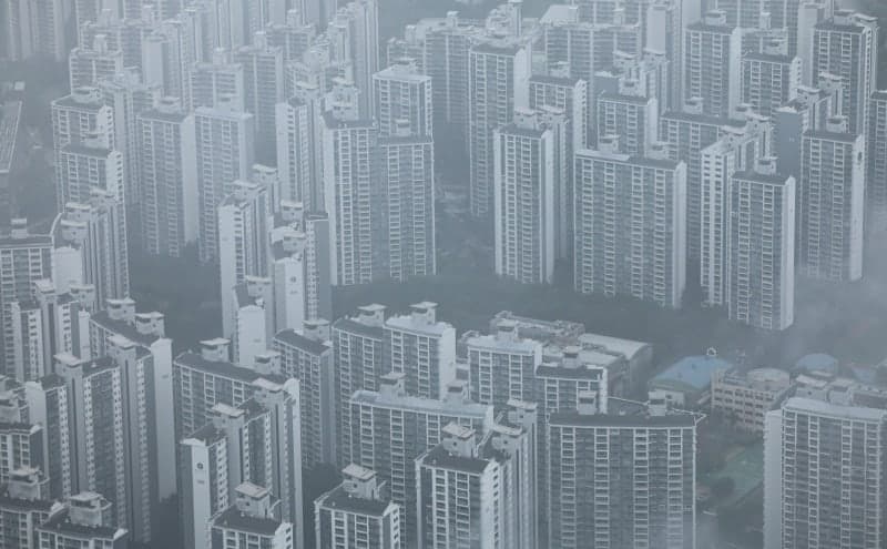 정부 부동산 대책에도 중저가 집값 상승…가계대출 관리 목표 상향이 변수