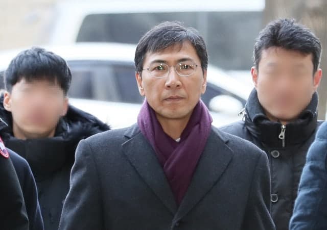안희정 성폭력 피해자 김지은, 충남도에 소송비용 추심 포기 공식 요청