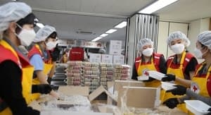 정관장, 추석 맞아 홀로 어르신께 '효배달'…누적 기부 11억 달성