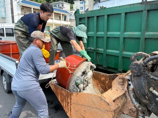 경남 고수온 특보 68일 만에 해제…역대 두 번째 276억 원 피해