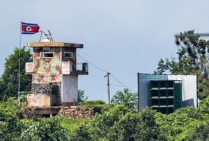 DMZ 폭발, 유엔사 현장조사 앞두고 수색로 개척 중 발생