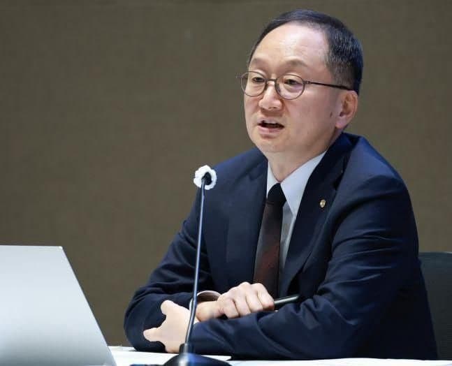 한은, 수도권 집값·가계빚 급증에 금융불균형 경고…금리 인상 변수