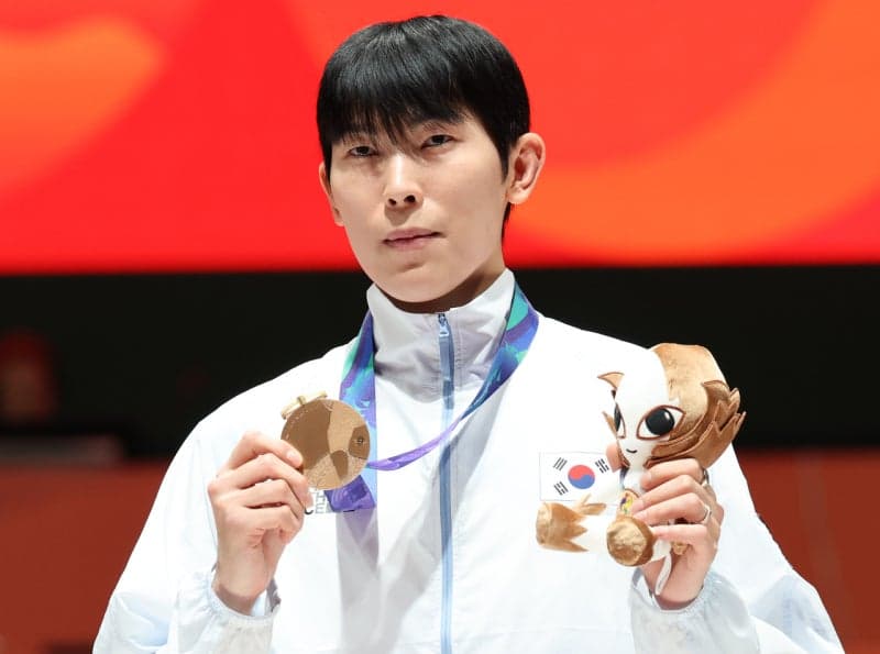 윤정현, 8년 만의 쾌거…남자 플뢰레 개인전 값진 동메달