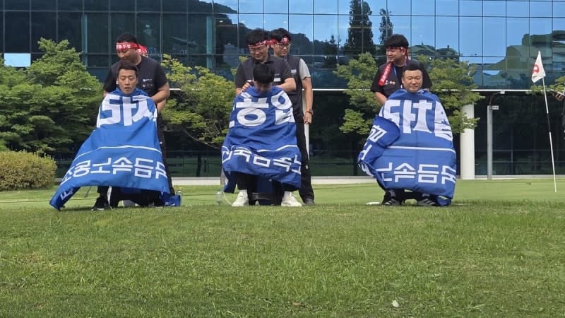 리노공업 파업 중단하고 현장 복귀…삼성바이오 노사는 3차 조정 예고