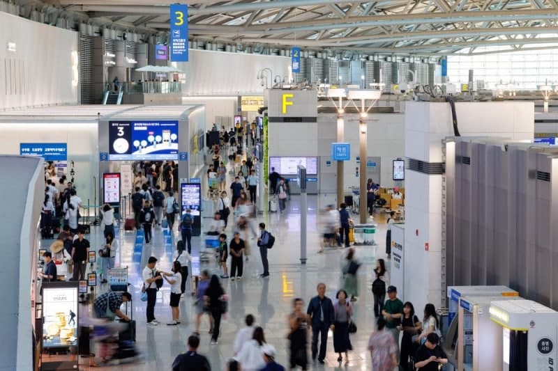 추석 연휴 인천공항 이용객 114만 명 역대 최다…27일 가장 혼잡