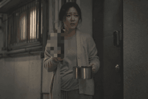집주인 모자에게 흉기 휘두르고 방화 시도한 70대 세입자 현행범 체포