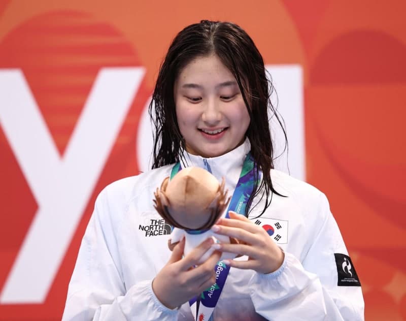 16세 수영 샛별 김승원, 아시안게임 배영 100m 동메달 획득