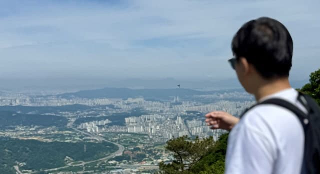 금리 0.25%p 오르면 6개월 뒤 전국 아파트값 1.2% 하락한다