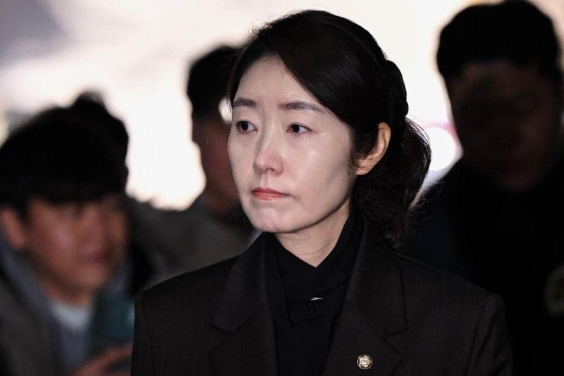 1억 공천헌금 수수 혐의 강선우 의원과 김경 전 시의원 보석 석방