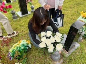 전남광주통합특별시, 추석 맞아 영락공원서 '플라스틱 조화 줄이기' 캠페인