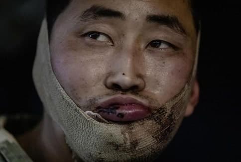 젤렌스키 "생포한 북한군 포로 2명 한국 보냈다"…정부 사실상 시인