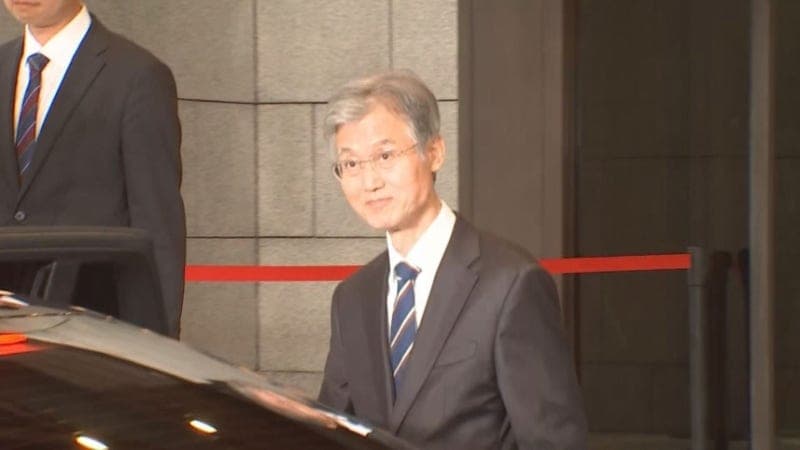 민주당 "조희대 대법원장 출근 의혹, 윤석열 '가짜 출근' 떠올라"