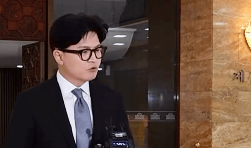 한동훈 복당론 재점화…지지층 과반 찬성에도 지도부 반대 완강