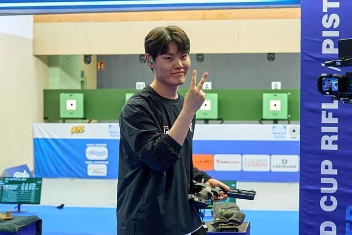 사격 홍수현, 남자 10m 공기권총 결선 진출…스키트 혼성도 순항