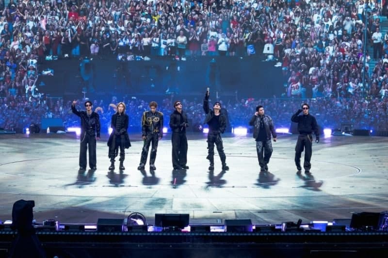BTS 월드투어 '아리랑', 3분기 만에 전 세계 투어 매출 1위 달성