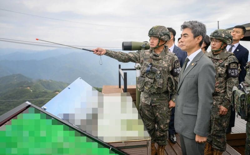 강신철 국방장관, 최전방 연이틀 방문…“적에겐 가차 없고 치명적이어야”