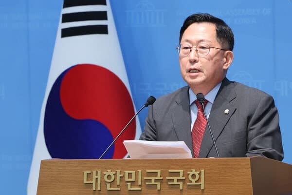 유용원 "北포로 2명 며칠 전 韓 도착…정부 대응 아쉬워"