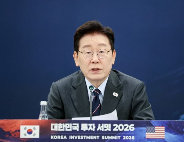 우크라 '北 포로 2명 韓 송환' 공개… 李 대통령 "비공개 합의 위반" 유감