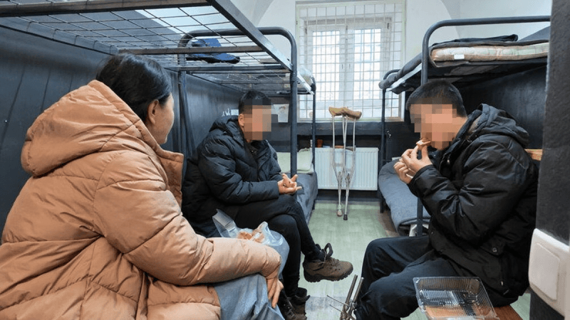 젤렌스키의 북한군 포로 송환 공개에 한·우크라 비공개 합의 진실 공방