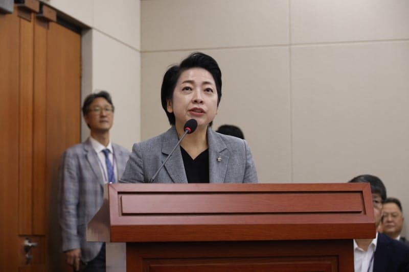 200번 넘게 막아도 되살아나는 불법 사이트, 반복 심의만 1만 6천 건 넘어