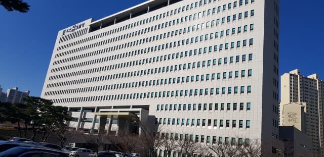 남편 사망보험금 등 보이스피싱으로 전 재산 잃은 피해자, 검찰 도움으로 2억 원 되찾아