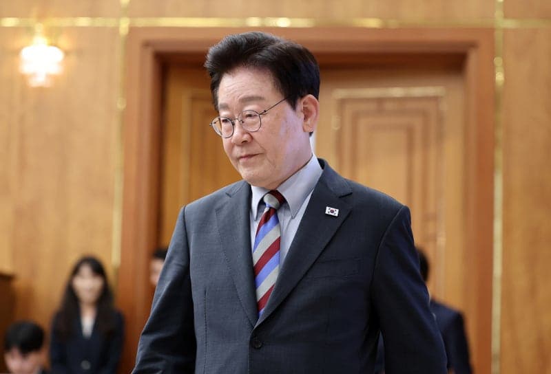 이재명 대통령 "메가프로젝트, 산업단지·정주여건 한 묶음으로 추진해야"