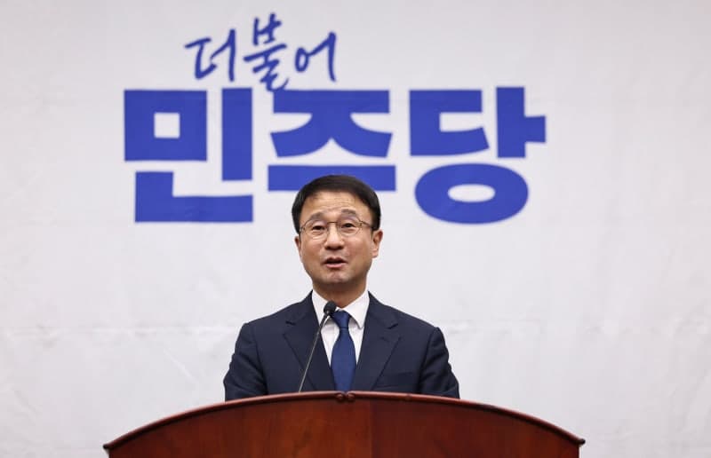 DMZ 지뢰 폭발 北 소행 추정…군 조사서 플라스틱 지뢰 추가 발견
