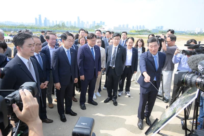 조정식 국회의장 "행정수도 특별법 연내 통과시켜 국회 세종시대 열겠다"