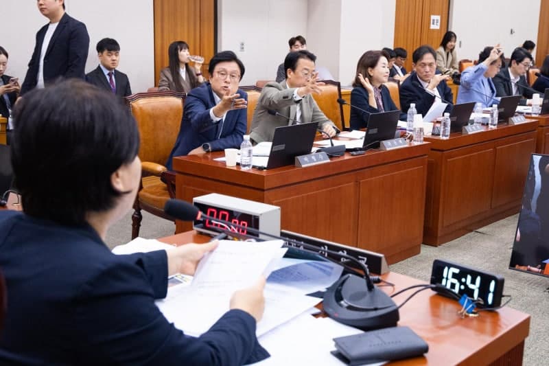 민주당, 조희대 대법원장 국감 증인 채택…법원행정처는 '격노설' 전면 부인