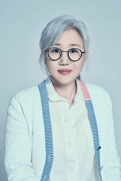 김은숙 작가, 서울드라마어워즈 골든버드상 수상…작가로는 첫 영예