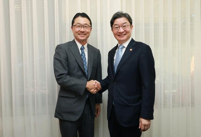 이억원 금융위원장, 日 금융청장과 자본시장 협력 강화 논의