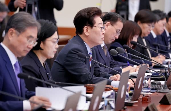 핵추진잠수함 도입·운영 특별법 국무회의 통과…연내 제정 목표