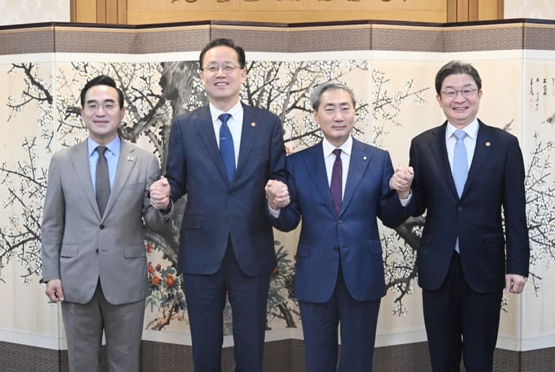 63조 초과세수, 주거·일자리·서민금융에 투입하고 국채 발행 줄인다