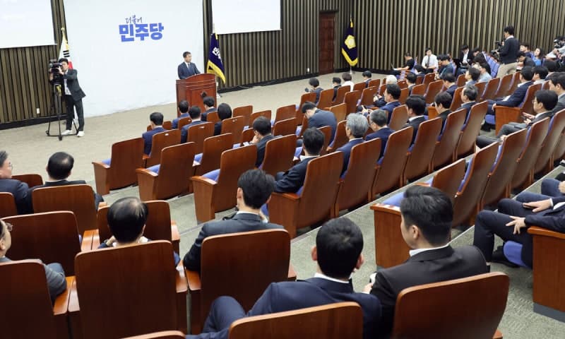 민주당, '조작기소 특검법' 처리 국감 이후로 연기…당내선 강행 목소리도