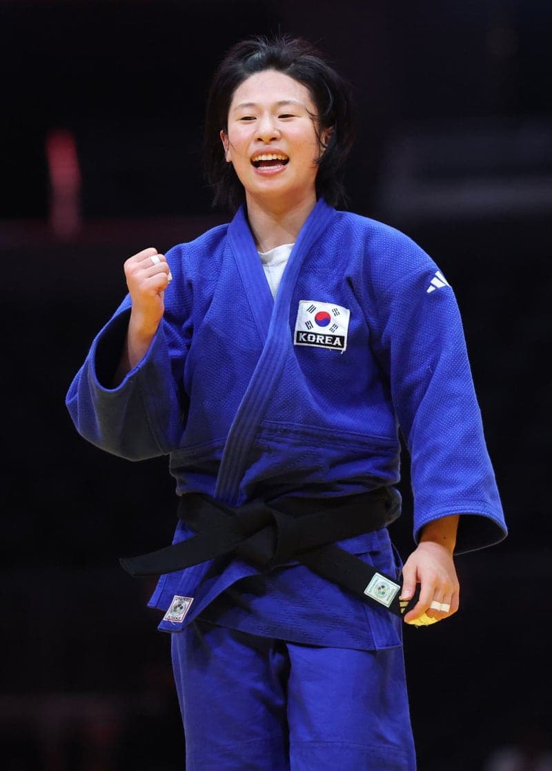 장세윤, 일본 안방서 후지시로 꺾고 유도 결승 진출…은메달 확보